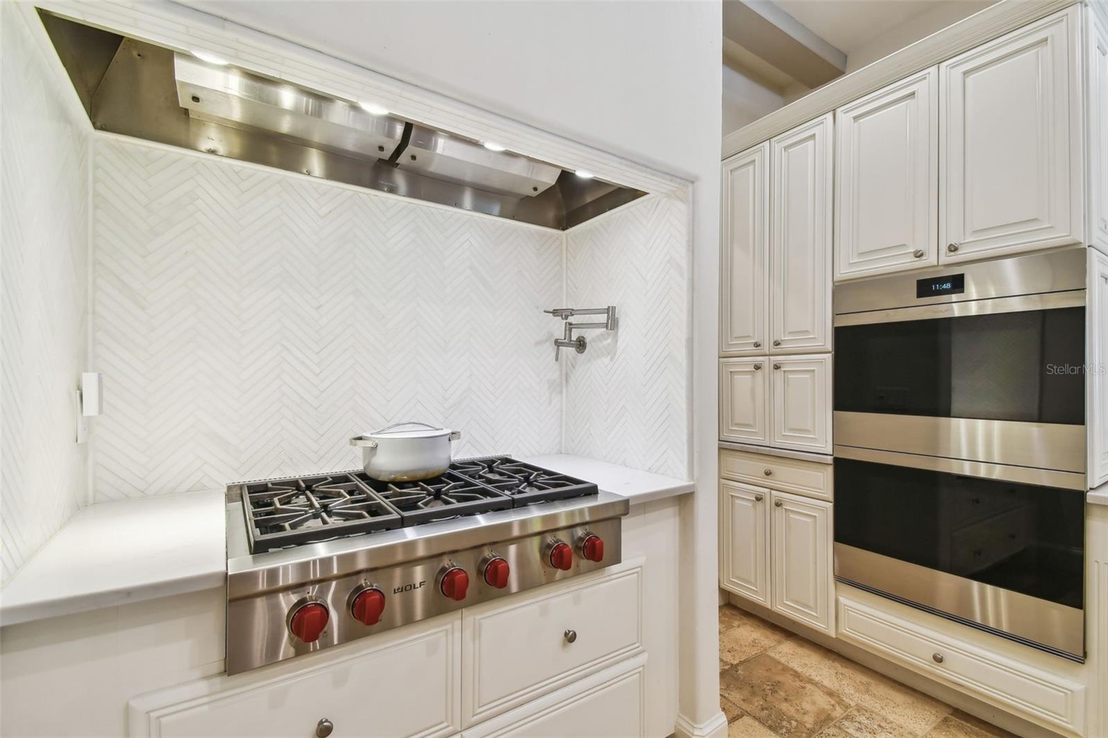 Wolf Gas 6 Burner Stove and Pot Filler