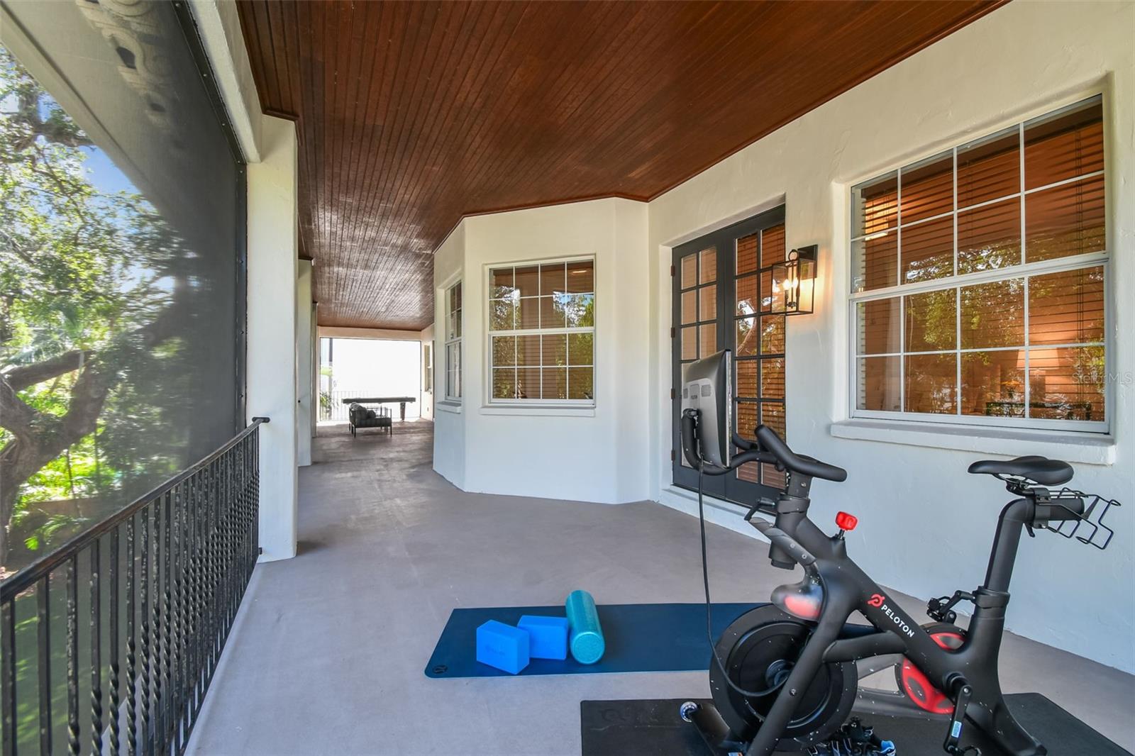 2nd Floor Balcony area