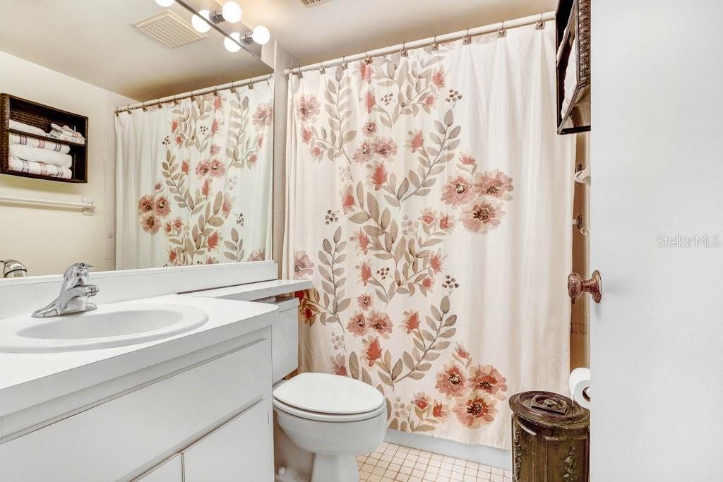 2nd bathroom