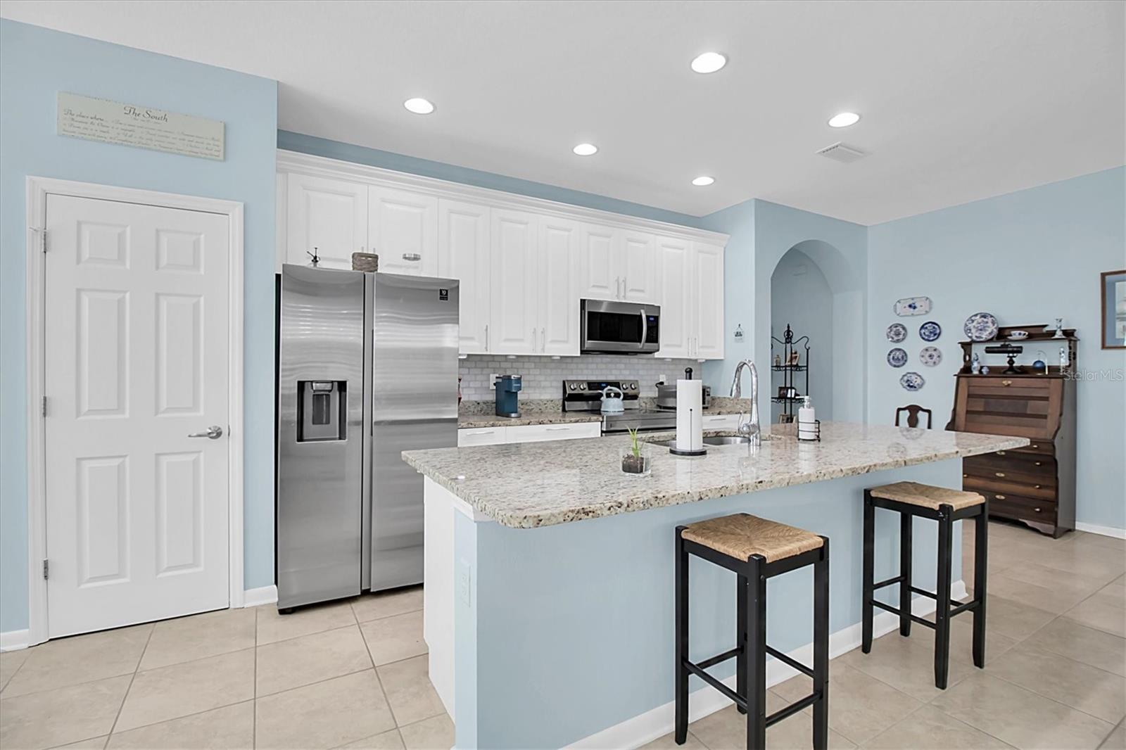Breakfast bar