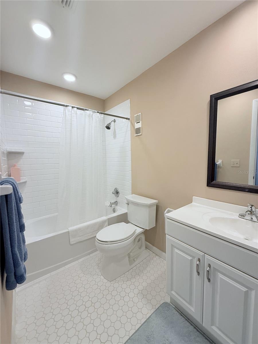 Full Bath with New Tub/Shower