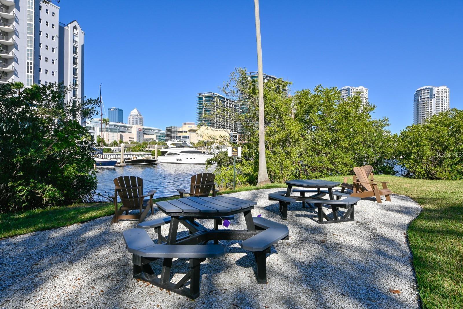 Island Place Picnic Area