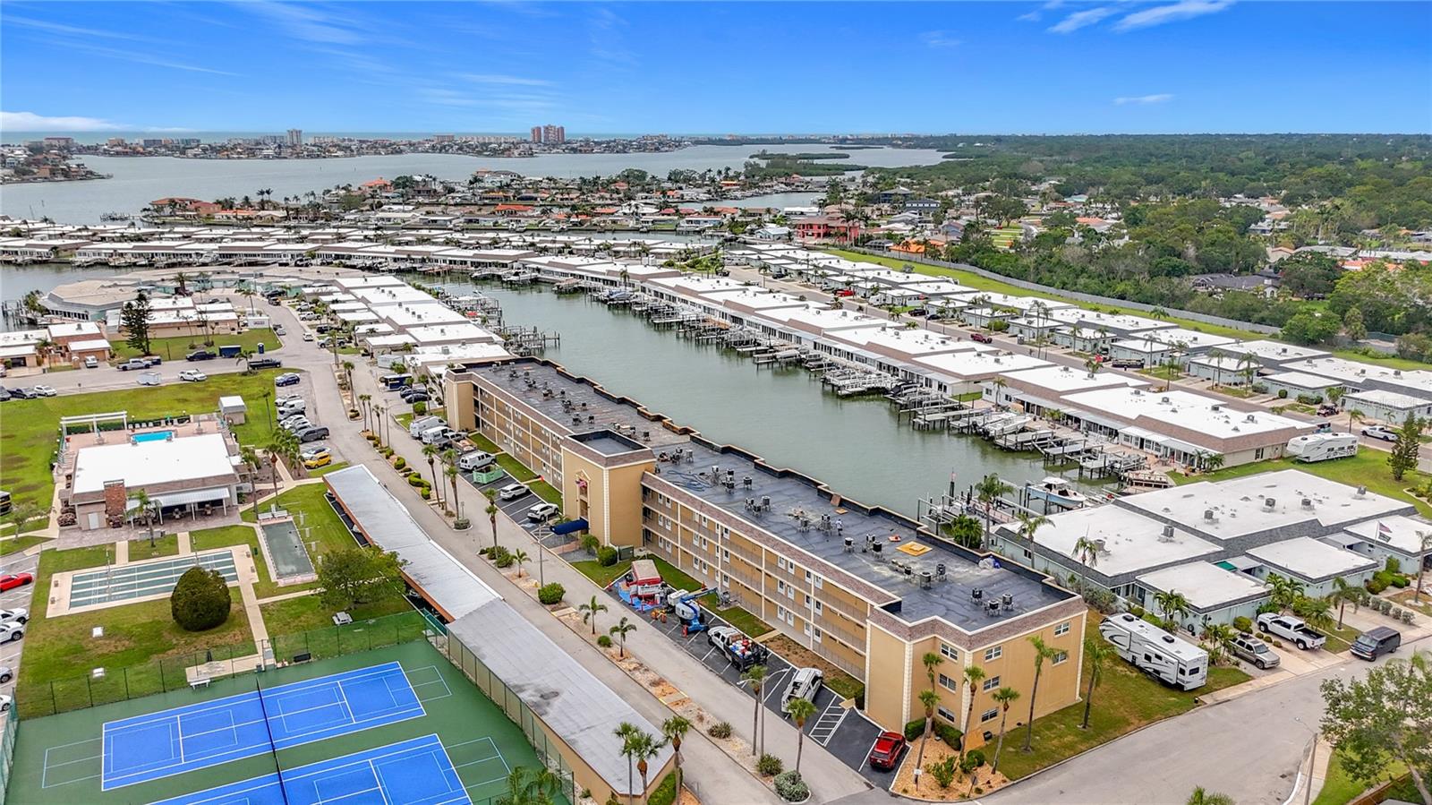 BUILDING WITH THE WATER VIEWS