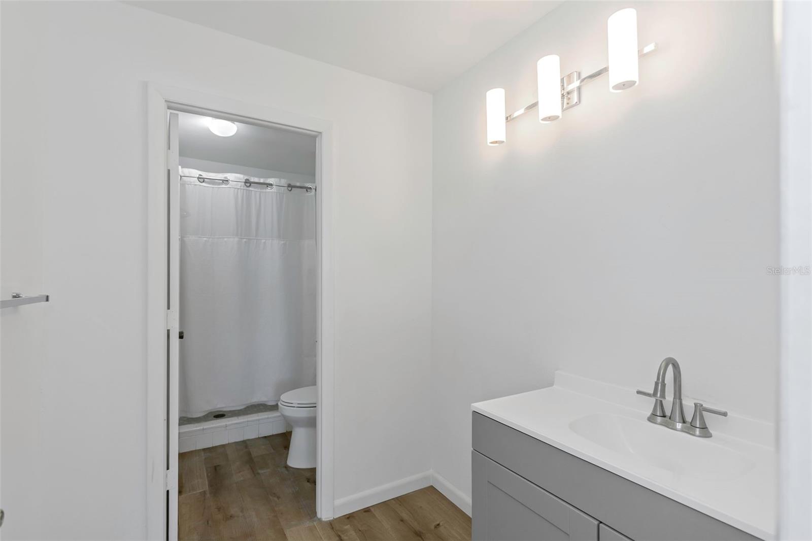 Master Bathroon En Suite