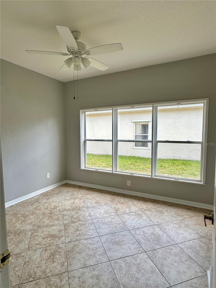 den/bonus room