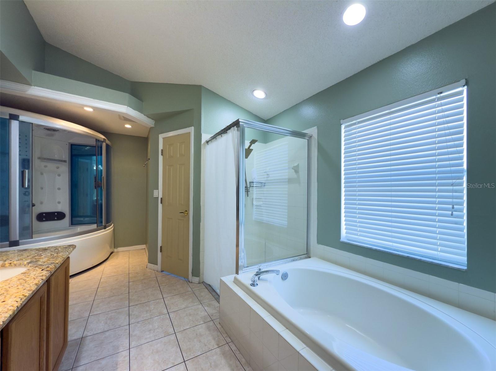 Owners bath