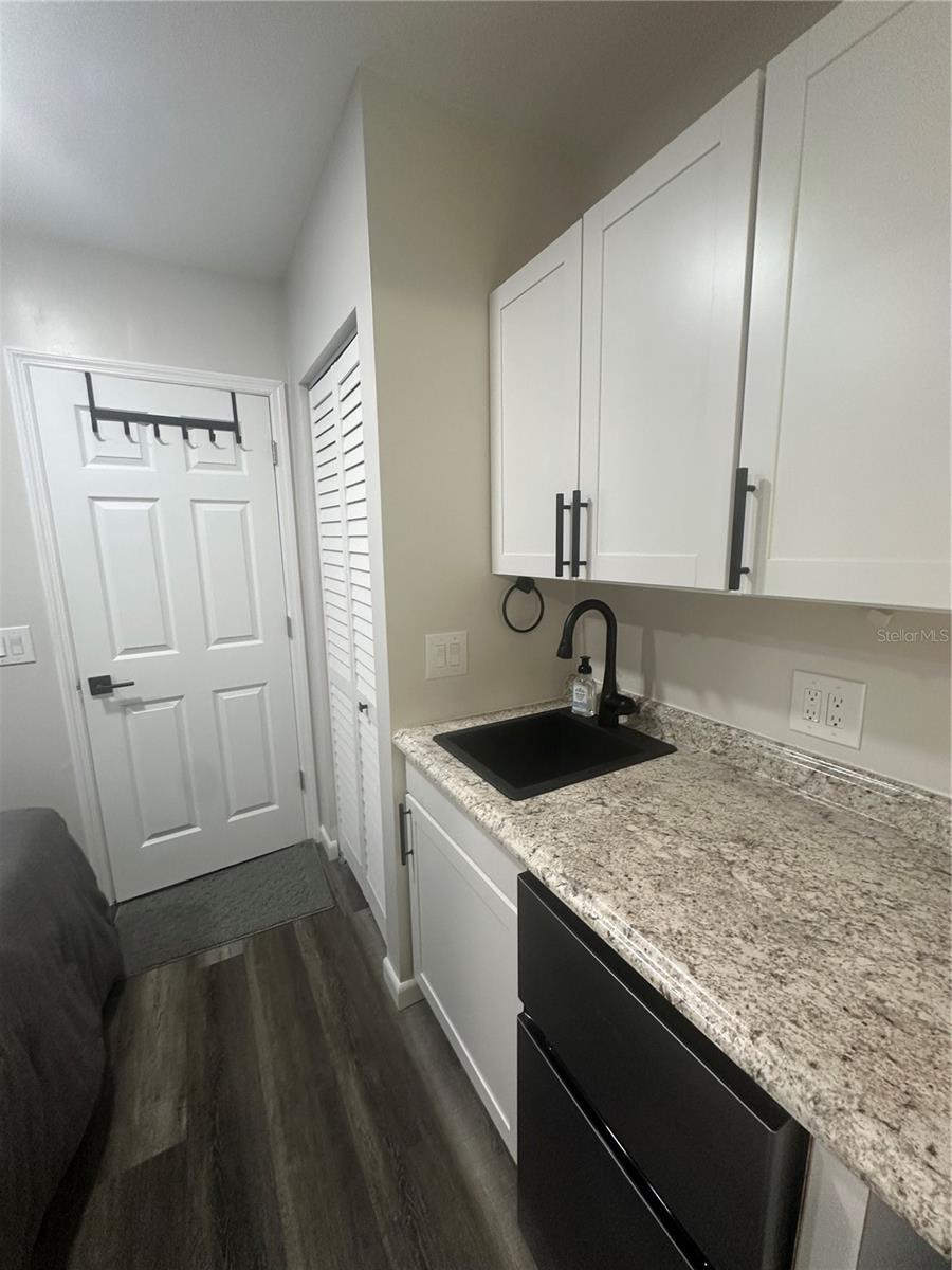 Bonus Room Kitchenette