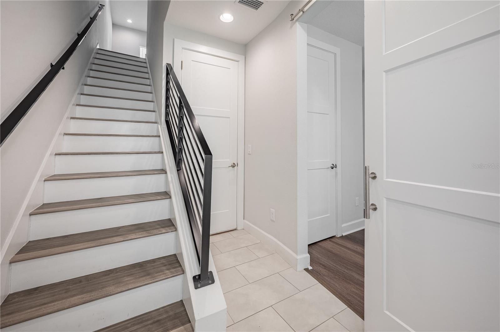 1st floor stairwell