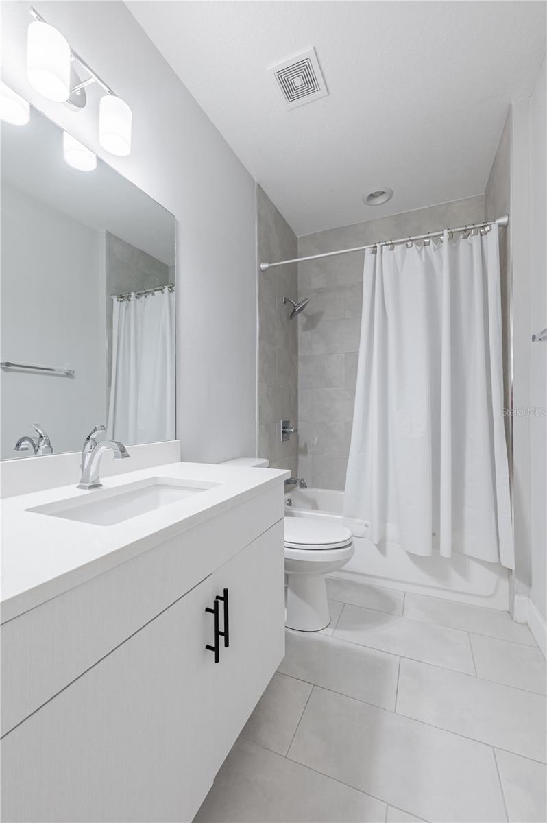 1st floor en-suite