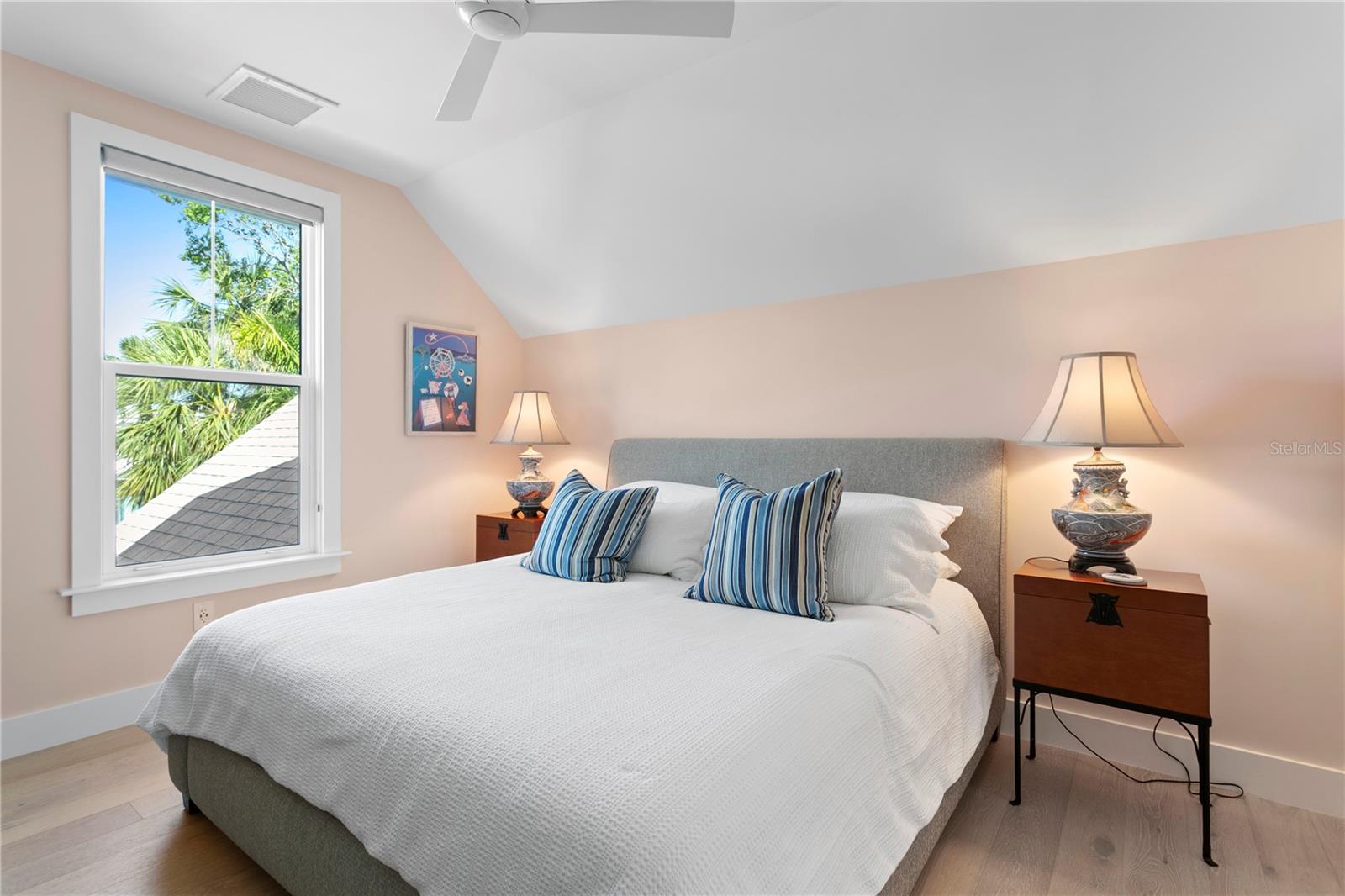 2nd floor guest room