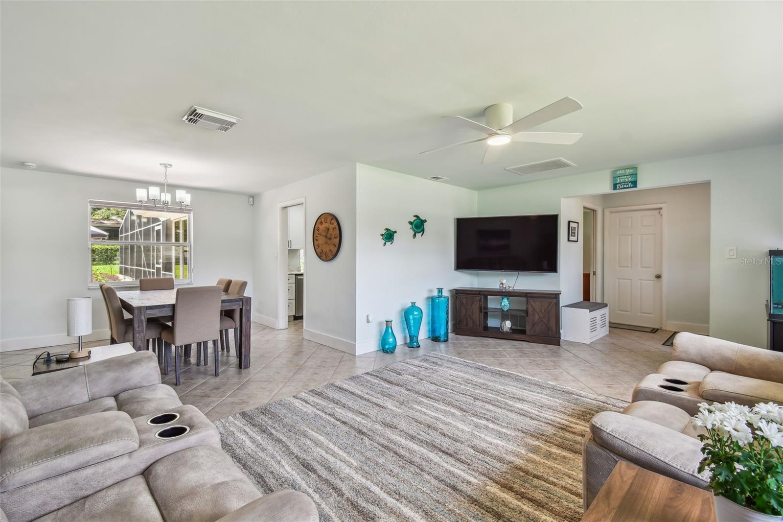 Living/Dining Room Combo