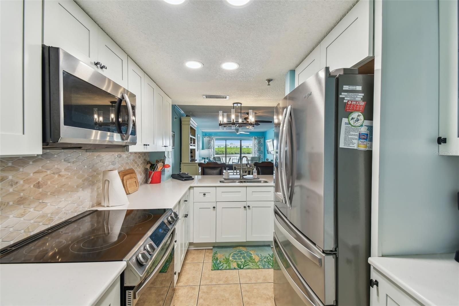 Kitchen with quartz counter tops