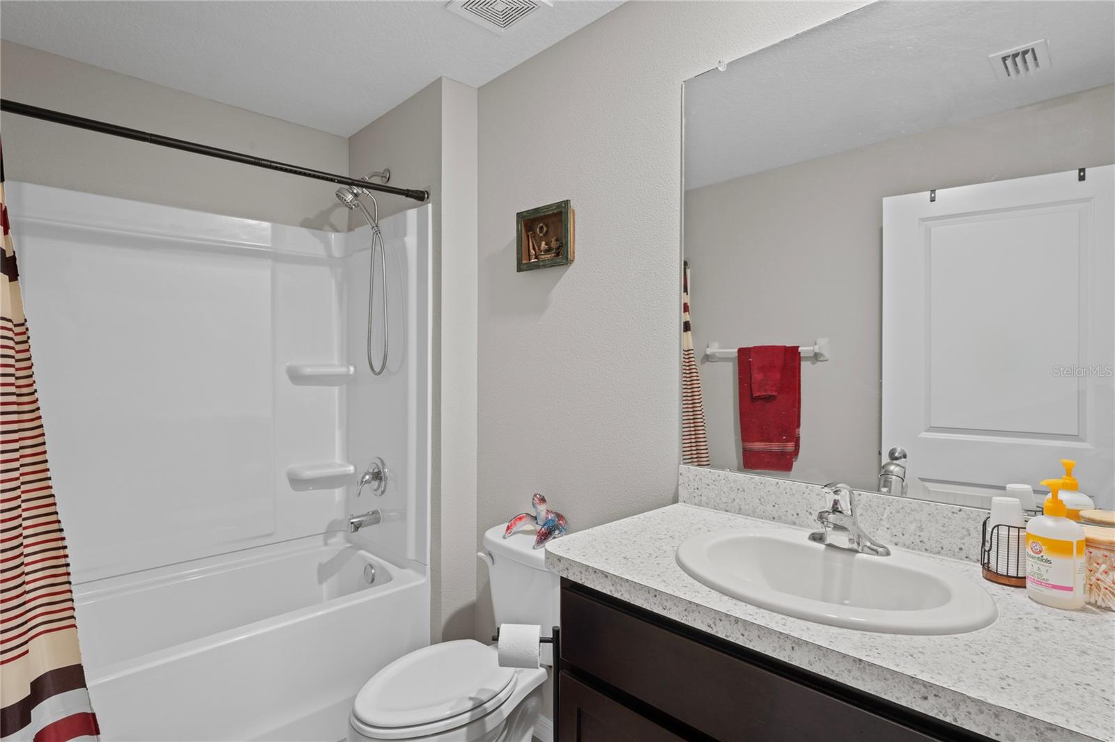 Hall full bath