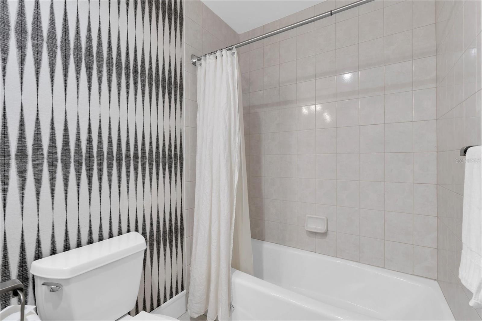 Ensuite bath for bedroom #2