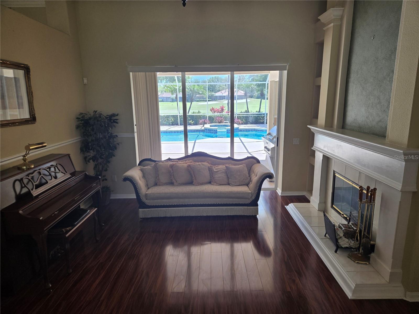 Living Rm