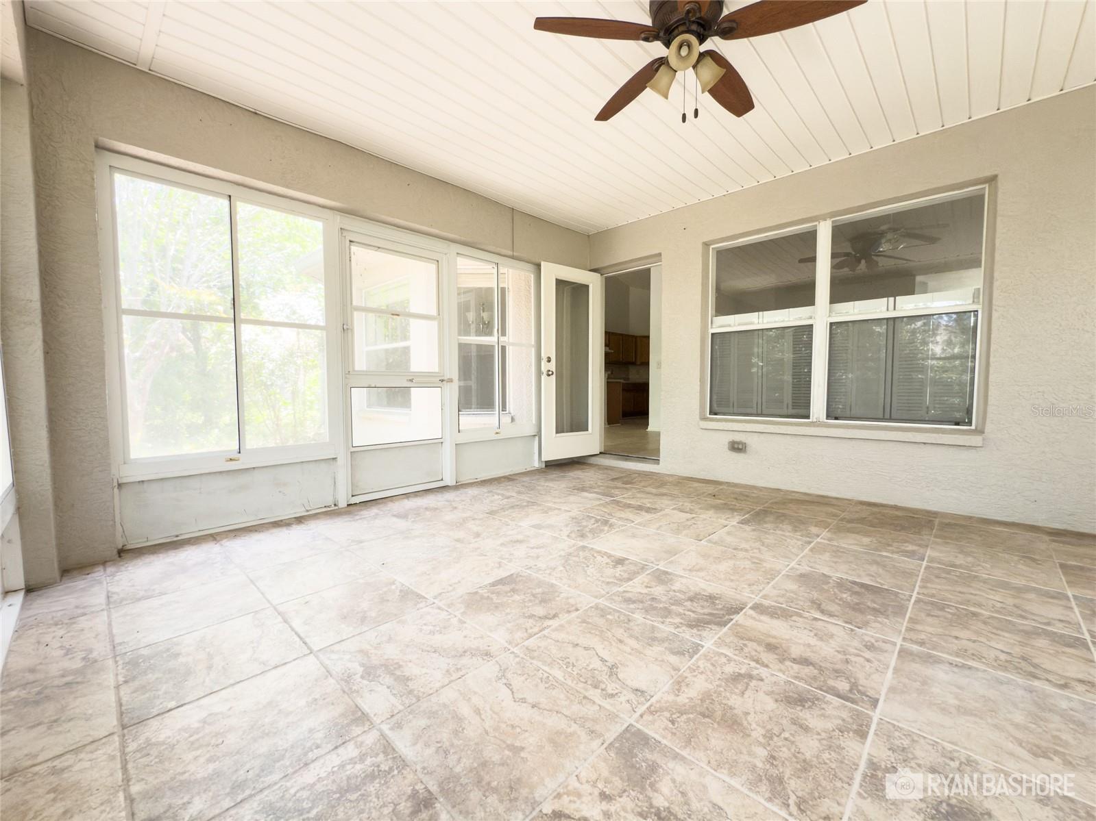 Florida room/ screened in porch