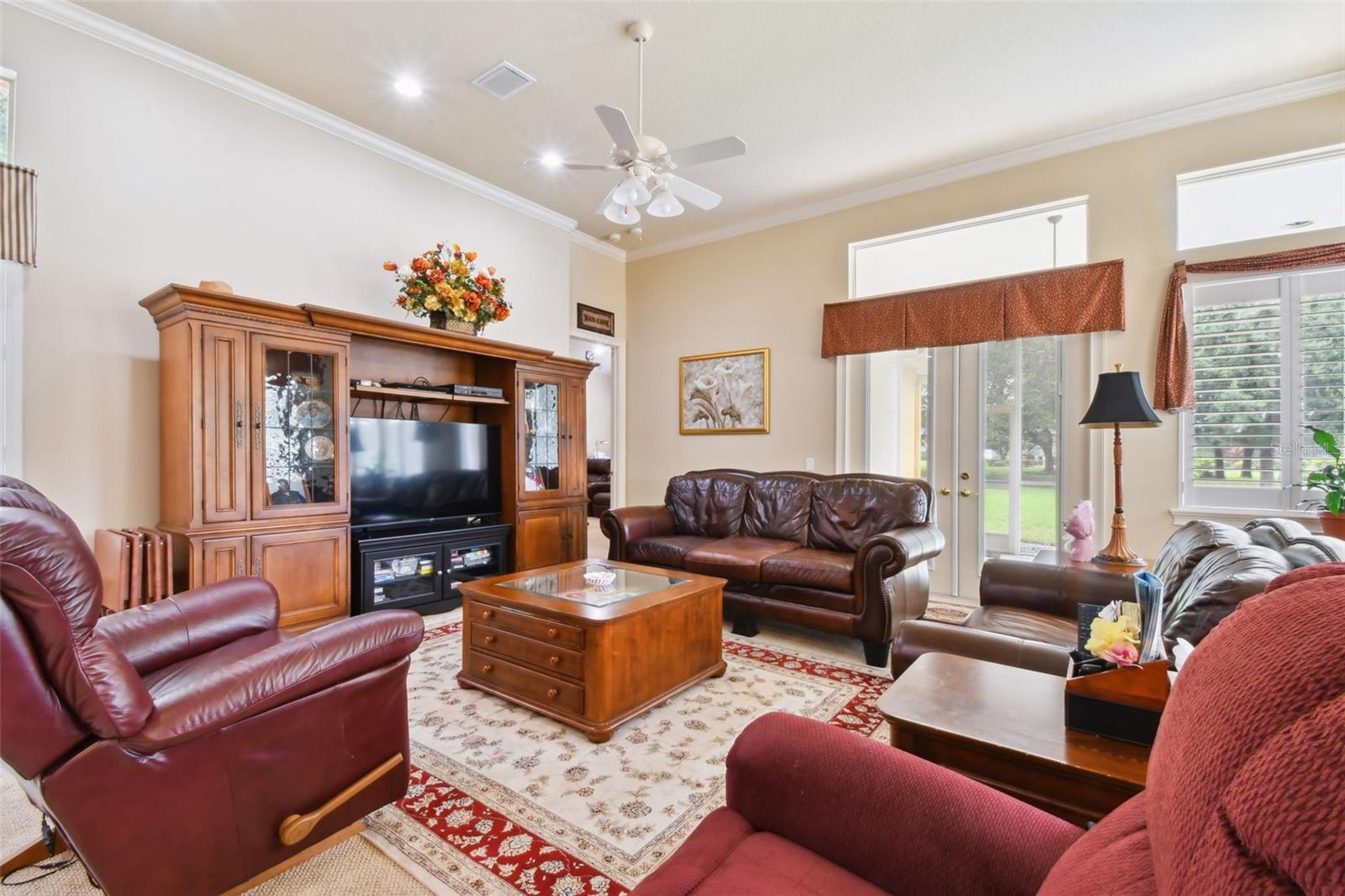 Spacious living room.