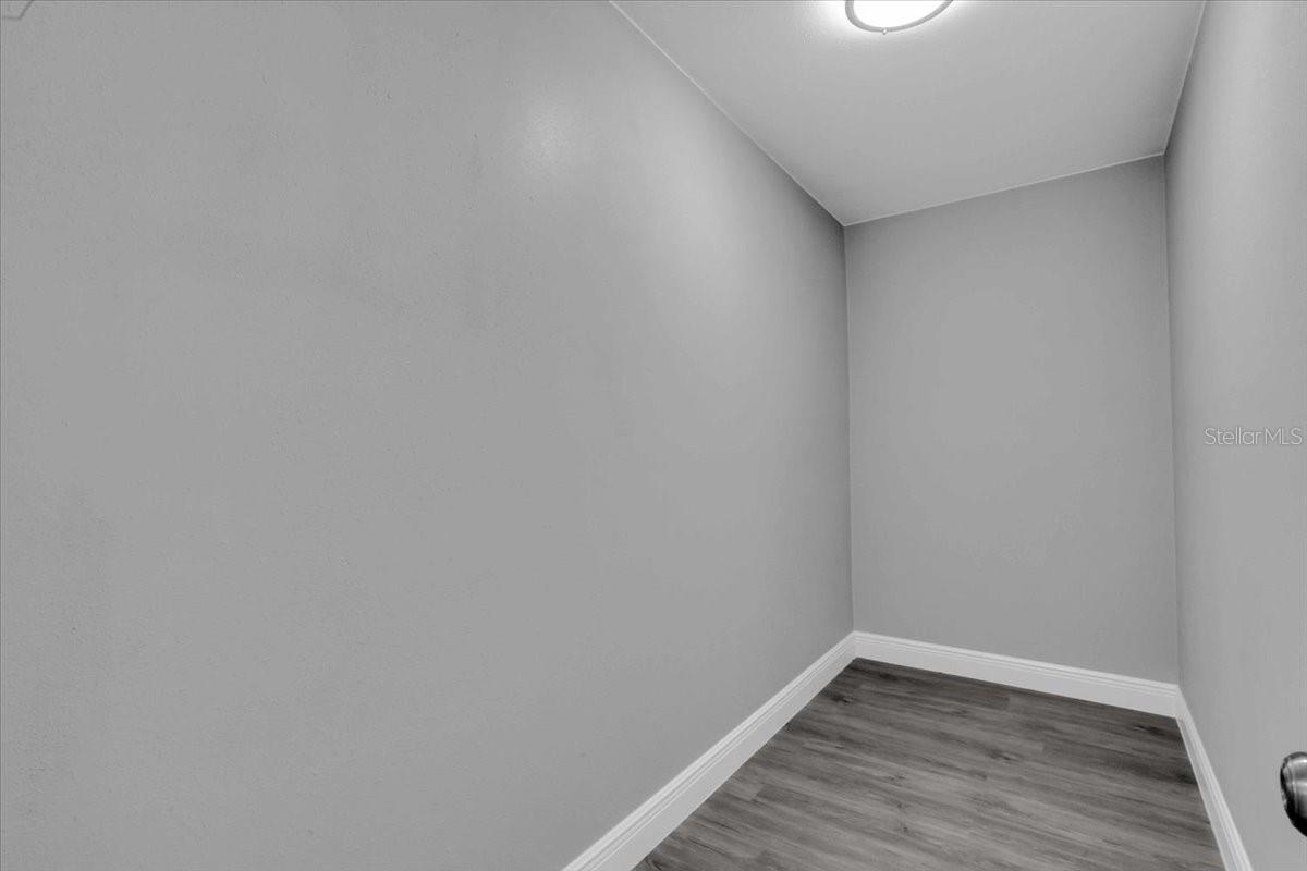 2 Huge Walk in Closets in Primary suite
