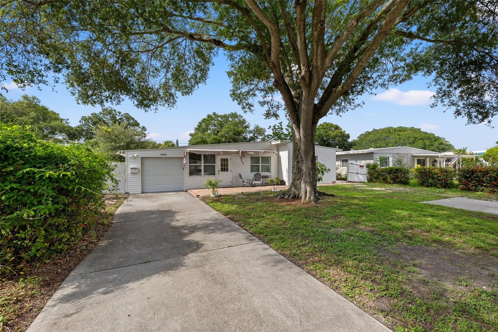 Welcome to 1035 58th Ave N