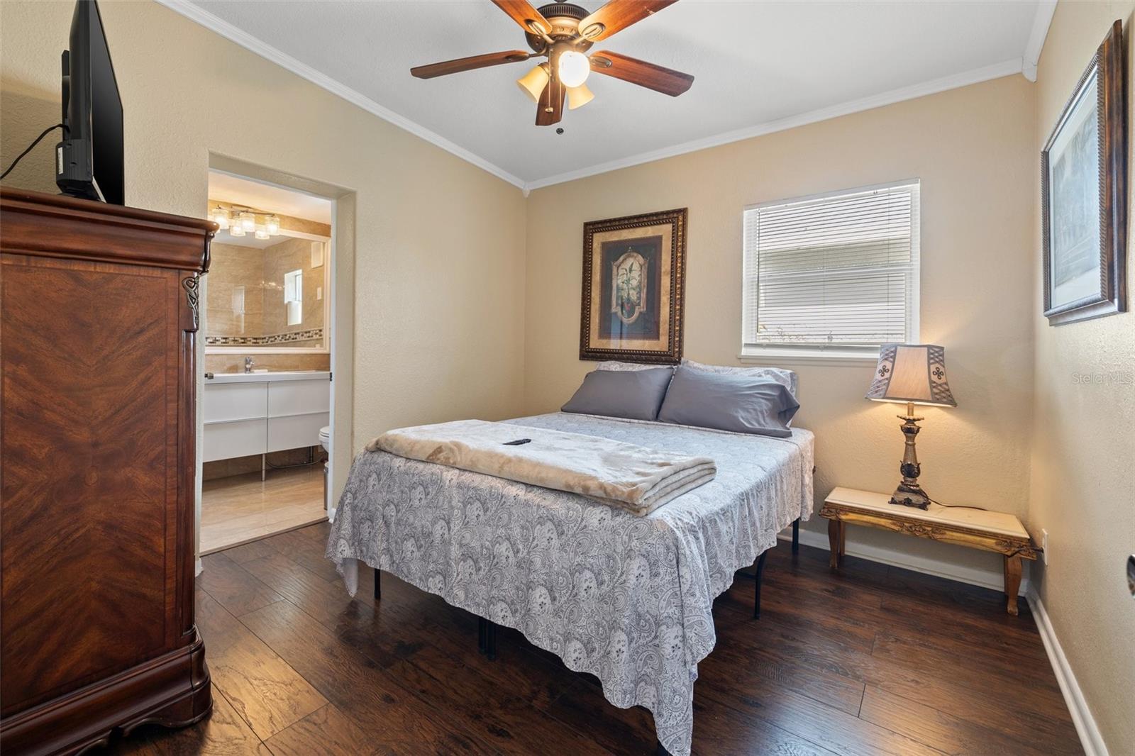 Bedroom with Ensuite Bathroom