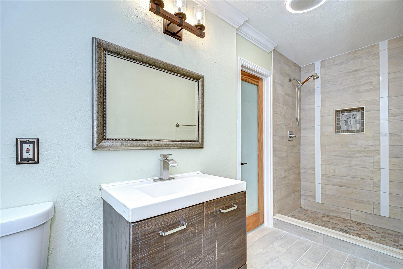 Jack N Jill bathroom!