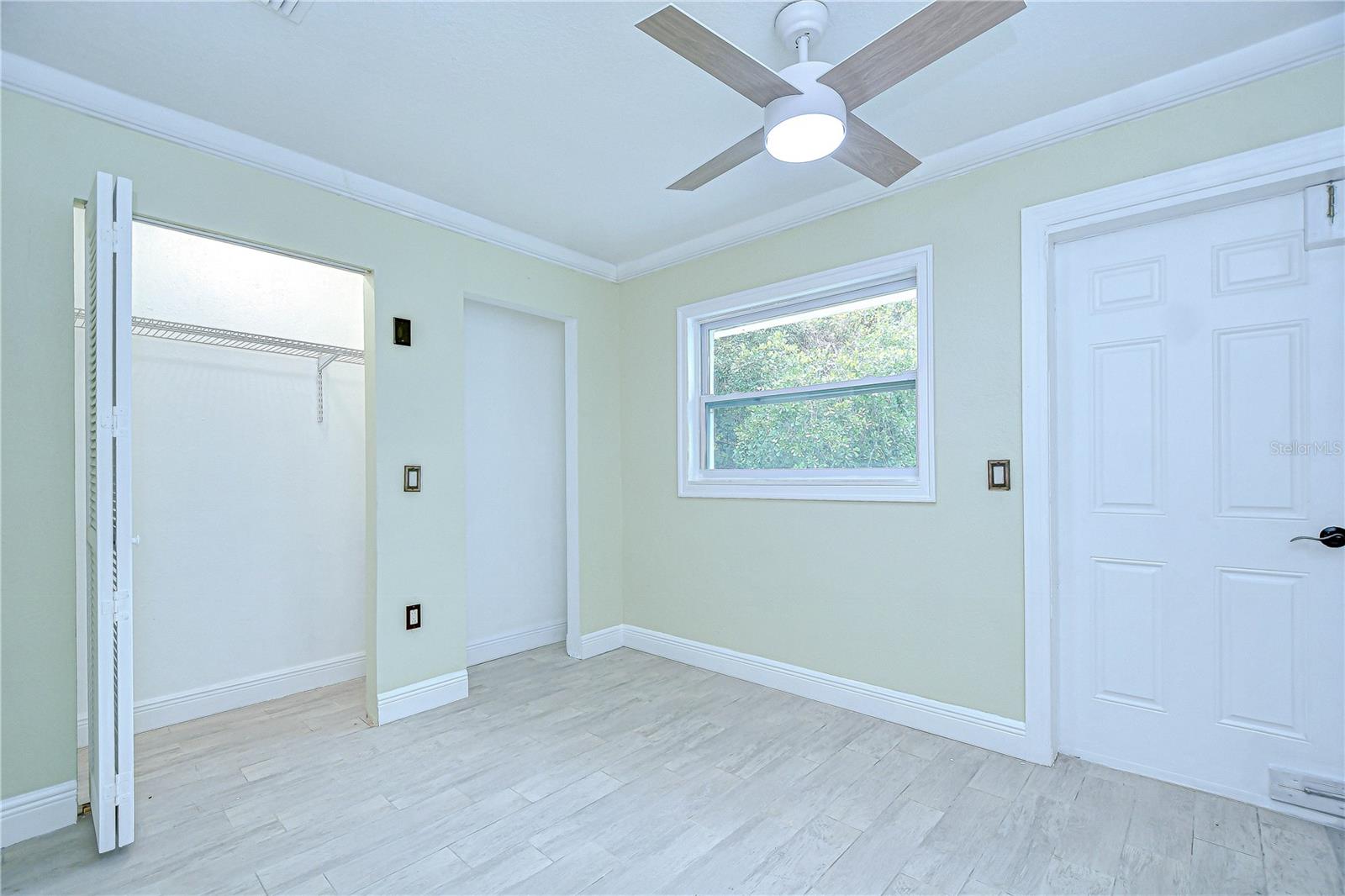 Sixth Bedroom!