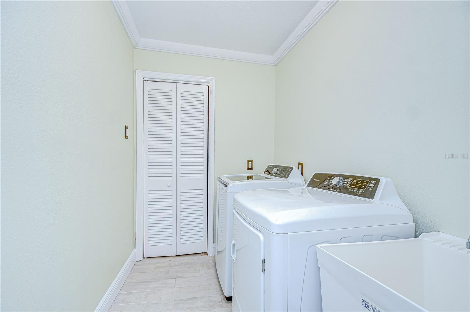 Laundry room!