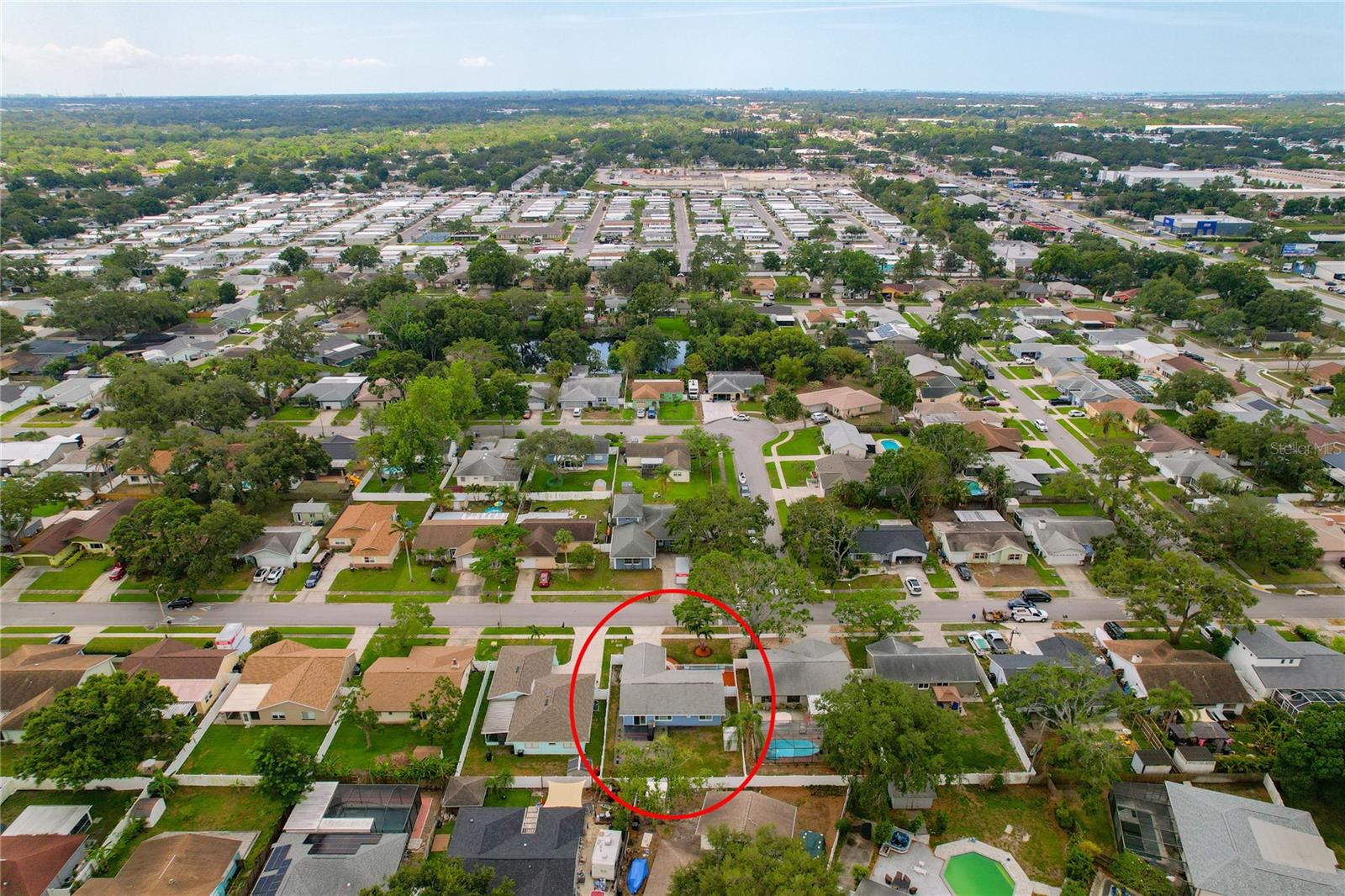 NO HOA OR DEED RESTRICTIONS