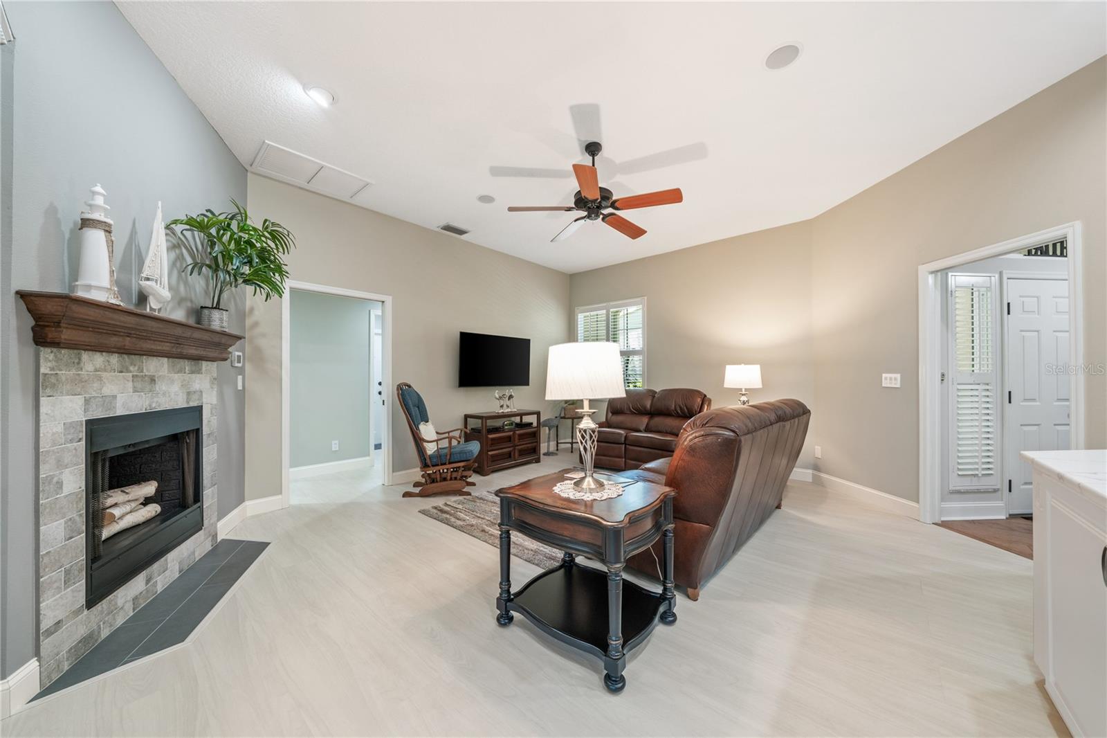 FAMILY ROOM OFF KITCHEN