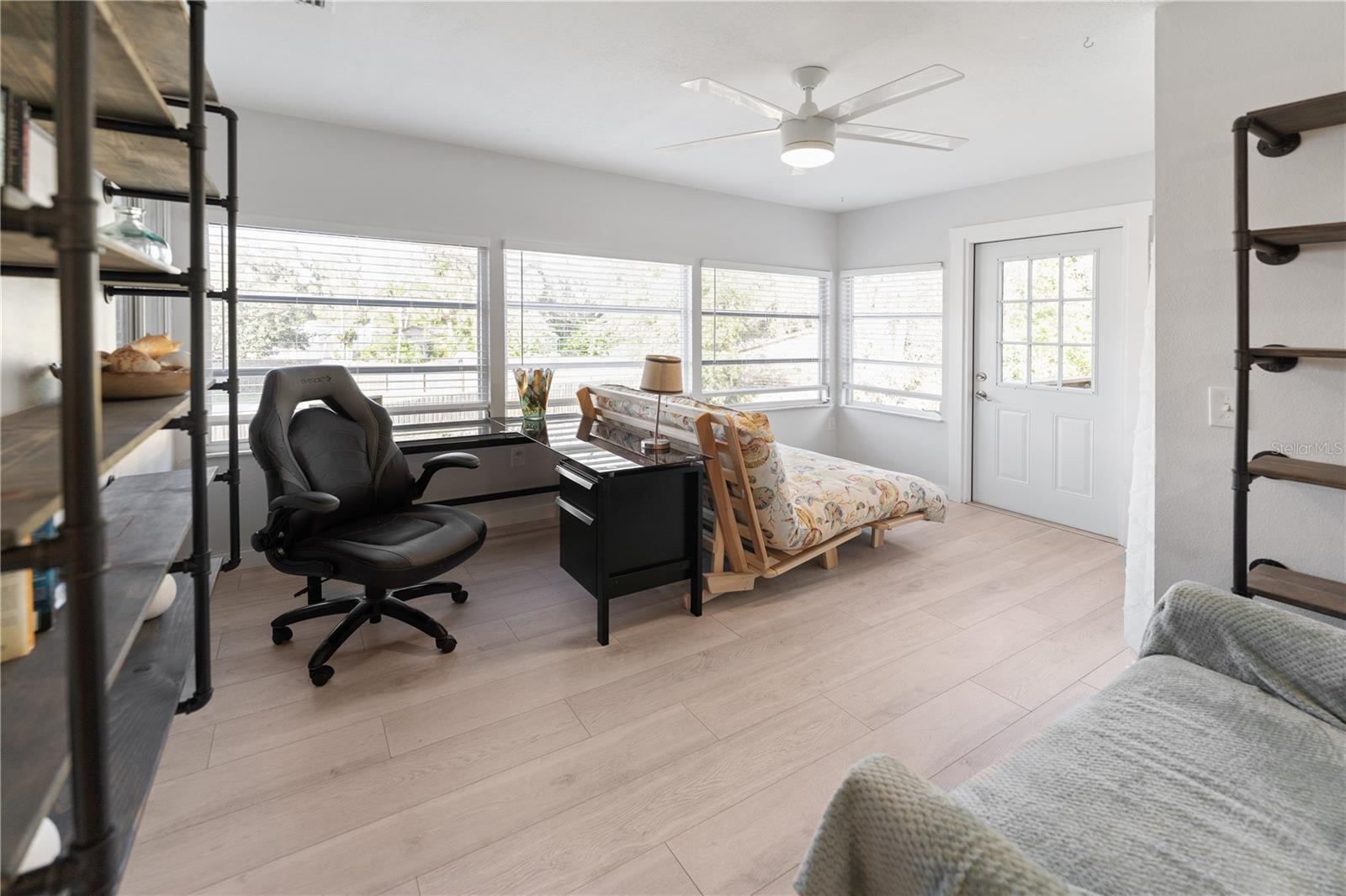 Unit B Florida Room1820 Rumar Ln,Holiday, FL