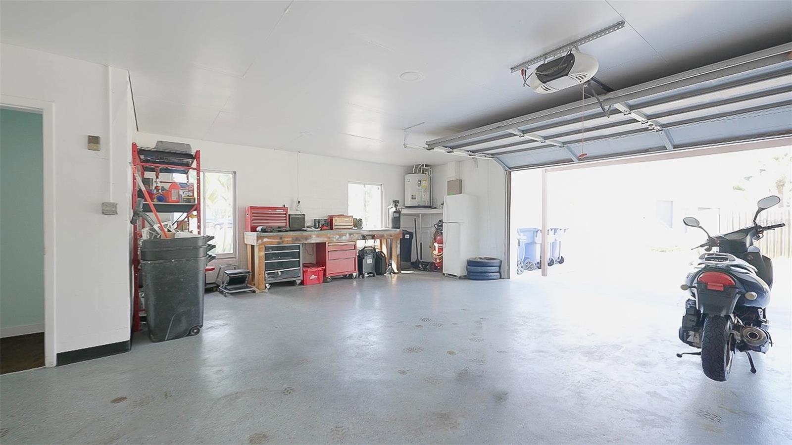 Unit B 2-Car Garage1820 Rumar Ln, Holiday FL