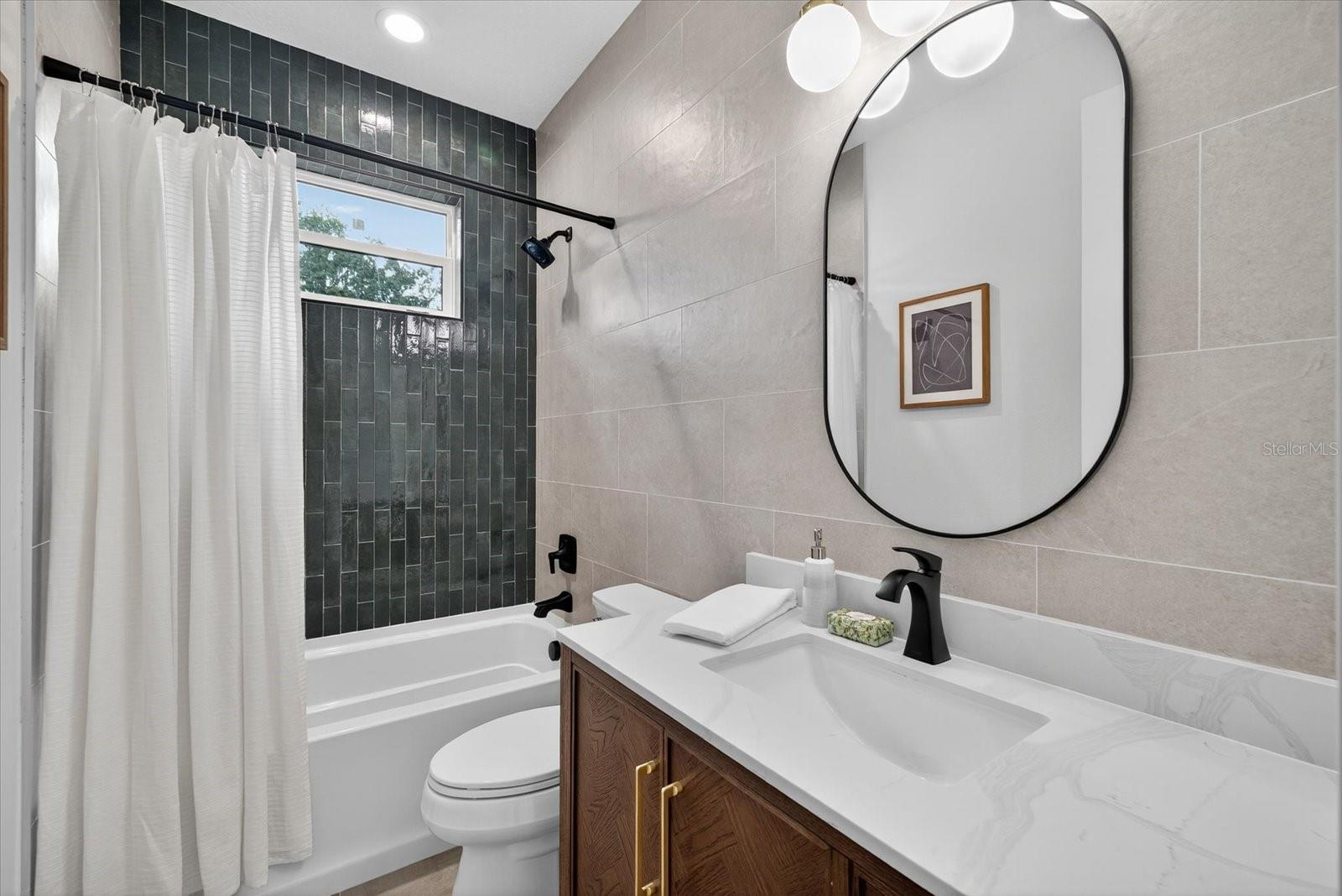 Guest Full Bath