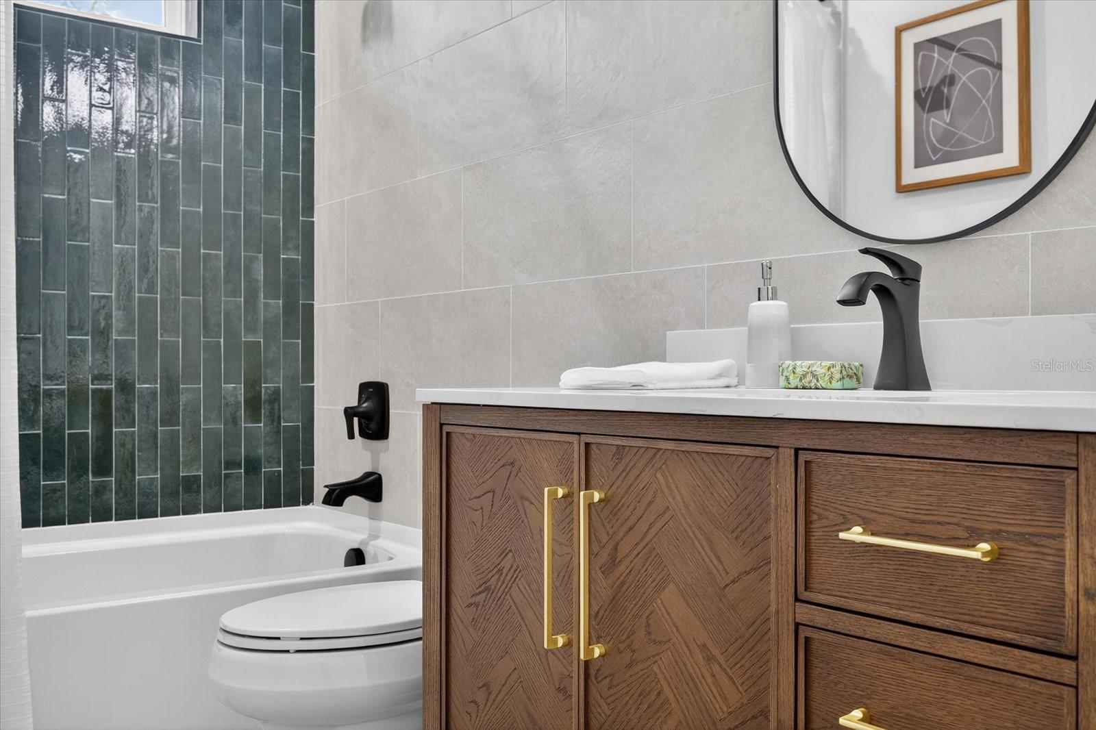 Guest Full Bath