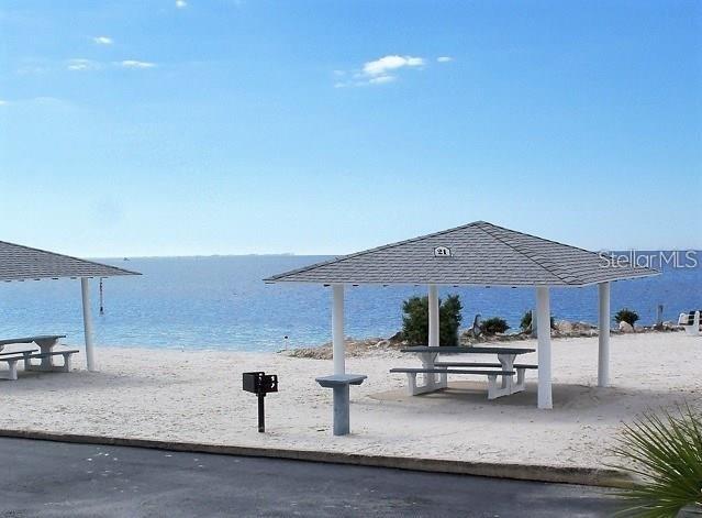 picnic area at Gulf Harbors Beach Club