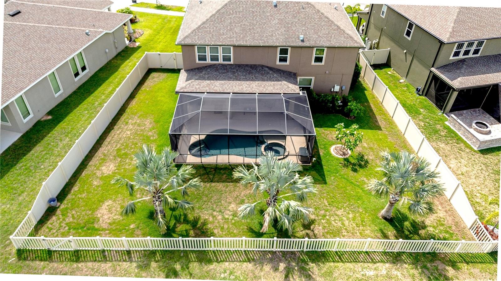 A huge fenced yard awaits!