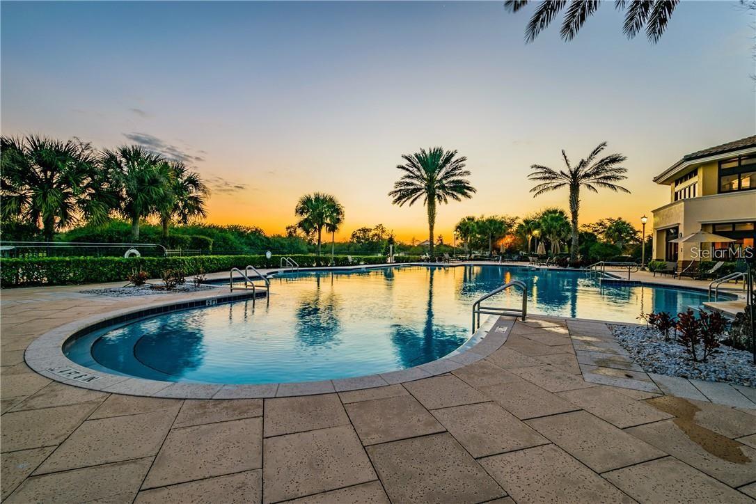 Renaissances Country Club is available for a separate fee