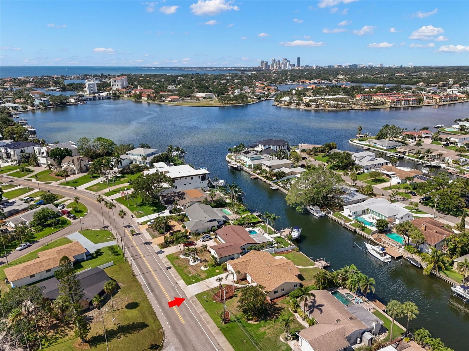 Easy to get downtown for festivals, events, dining, parks by water or by land.