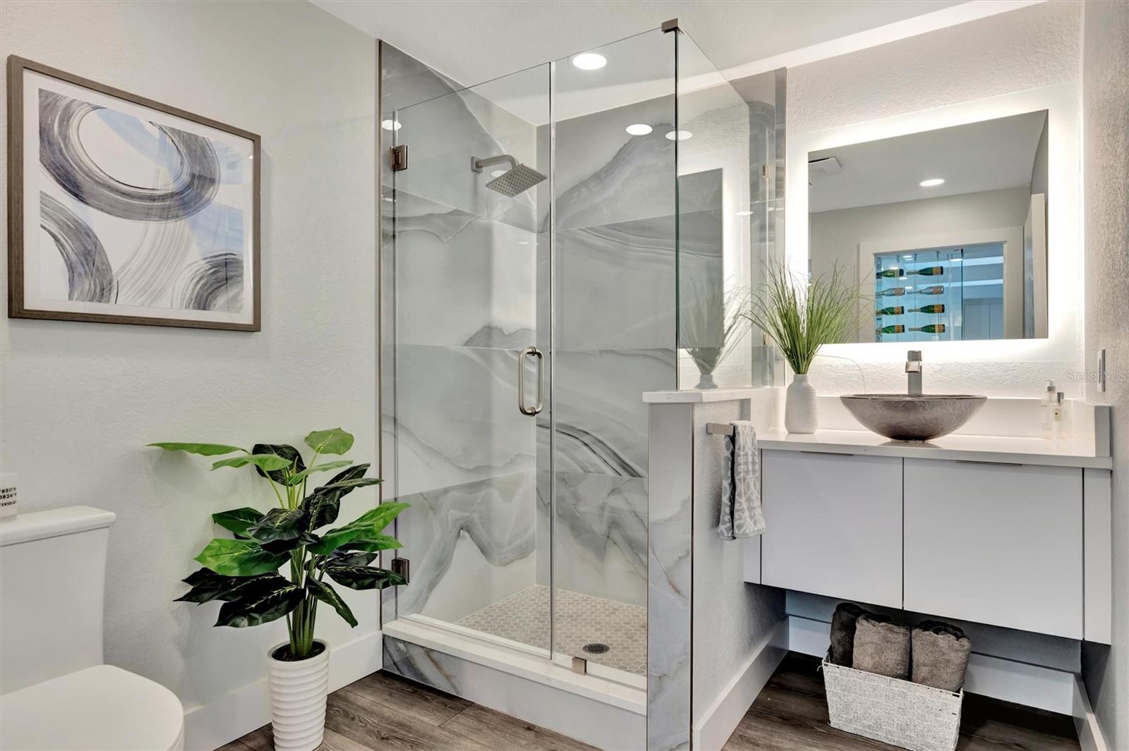 2nd Bathroom