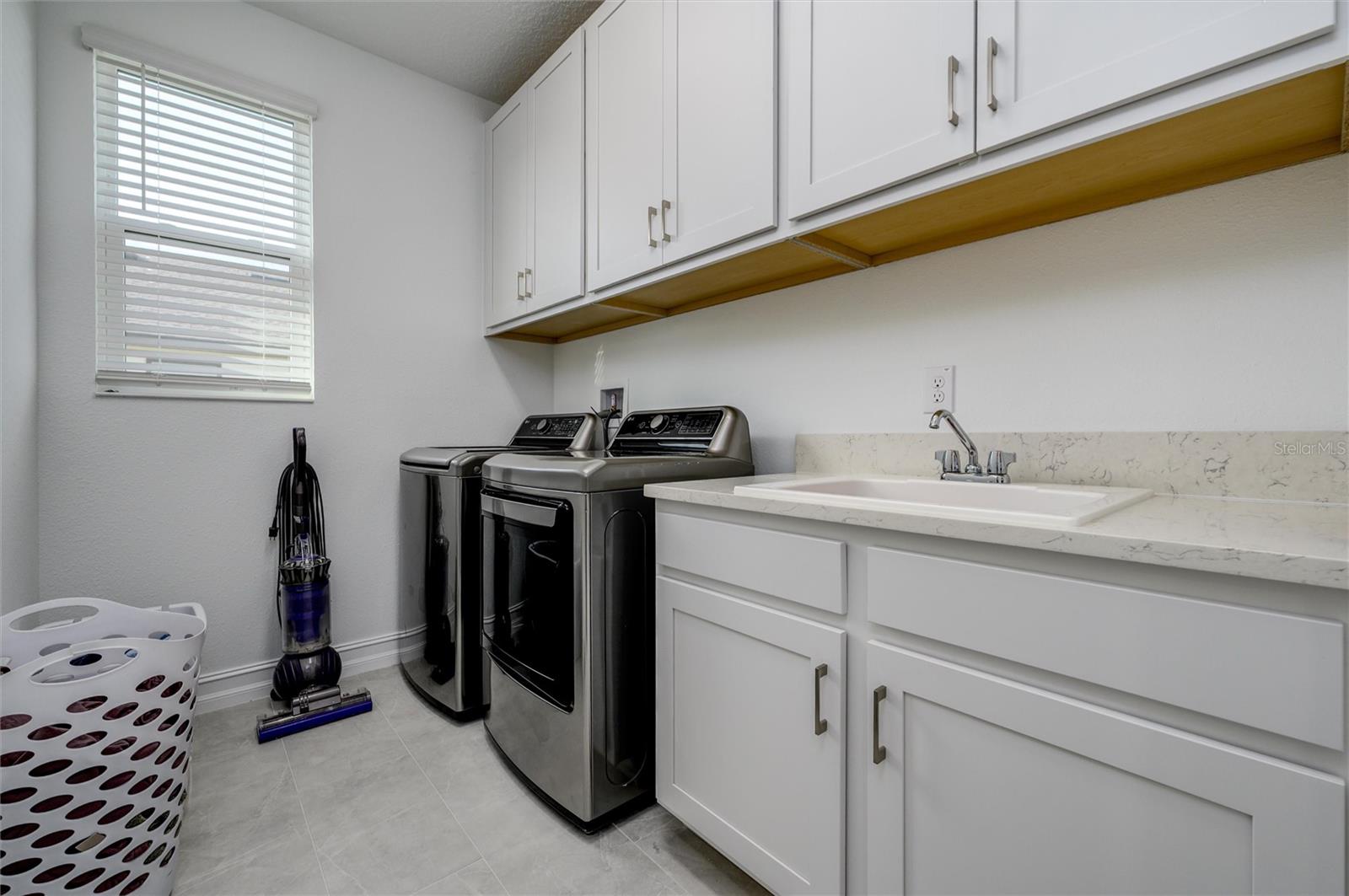 2nd floor laundry room