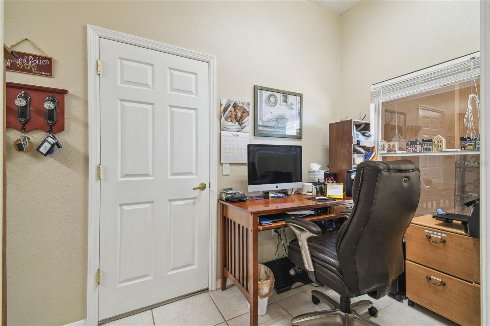 Small Office/Study off Laundry Room