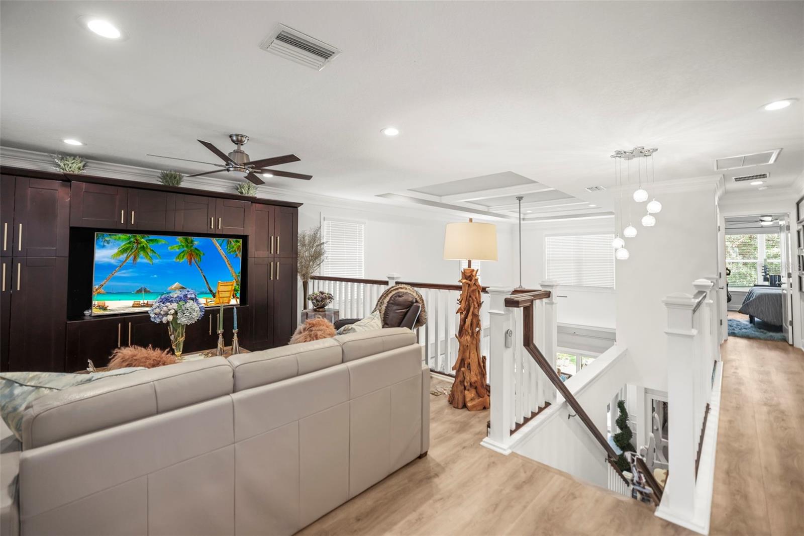 Large loft area for entertainment