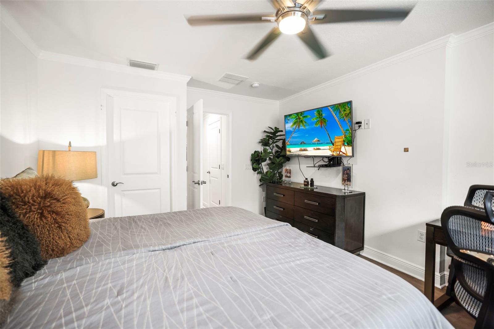 Back bedroom