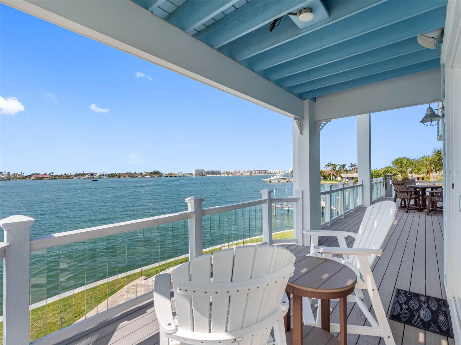 Wrap around balcony