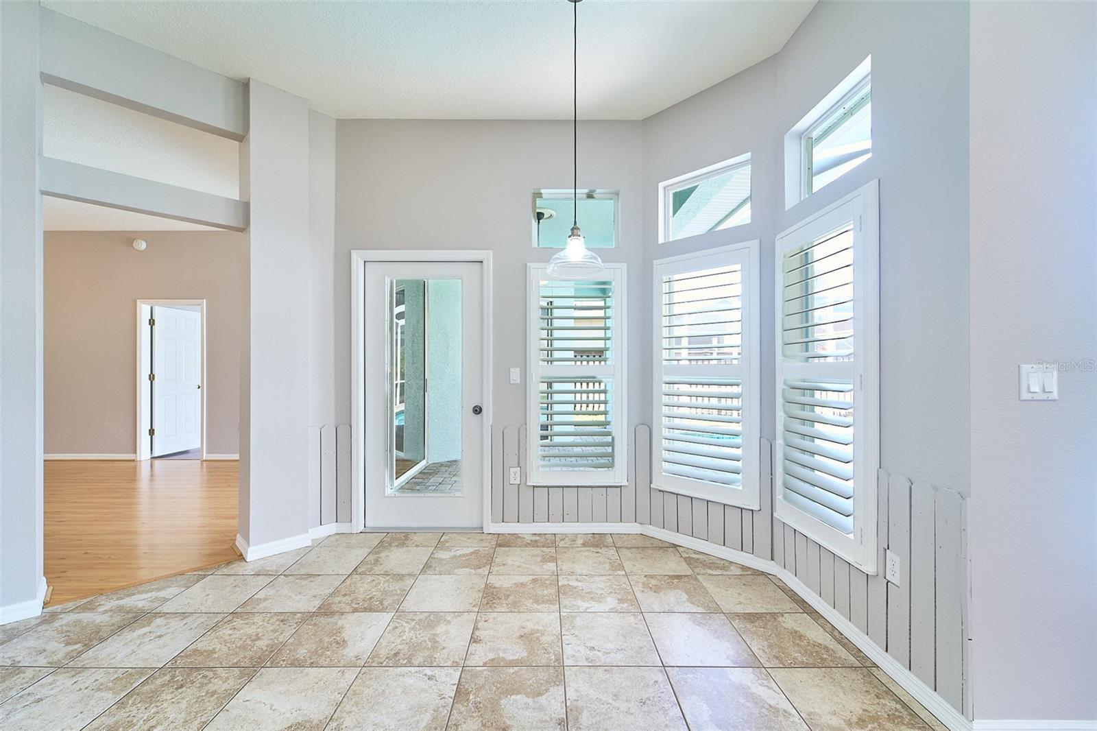Breakfast nook