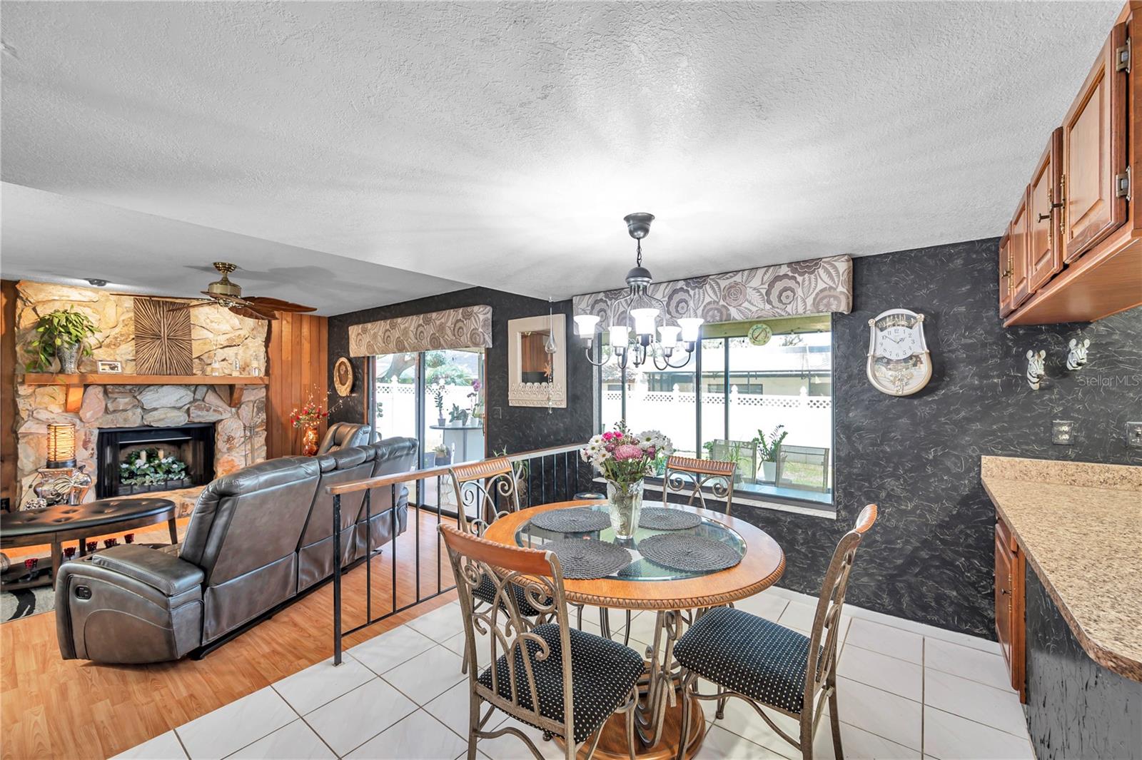 Kitchen informal dining