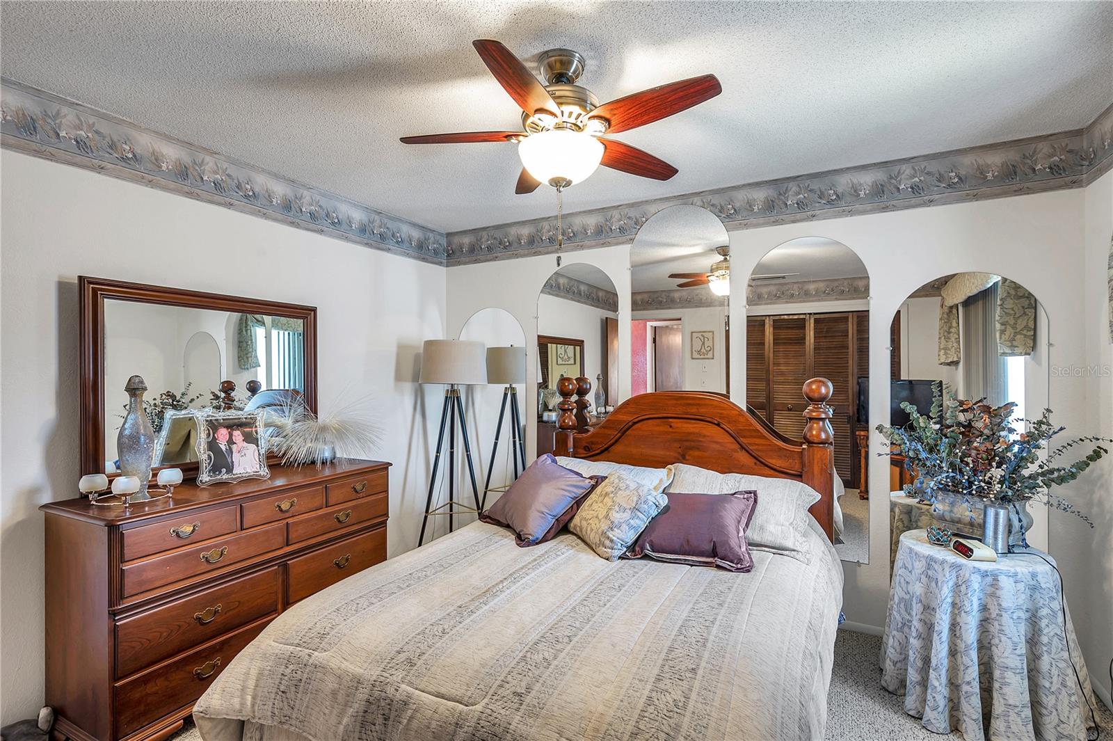 Guest bedroom 1