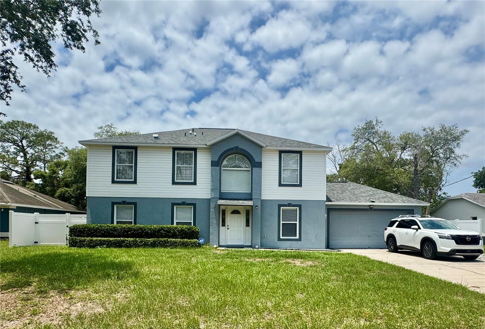 Move in ready!!!!New front door 2021