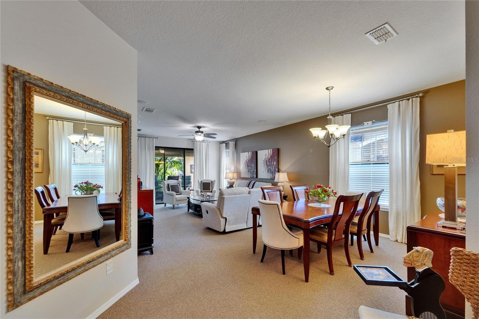 Living/Dinning Room