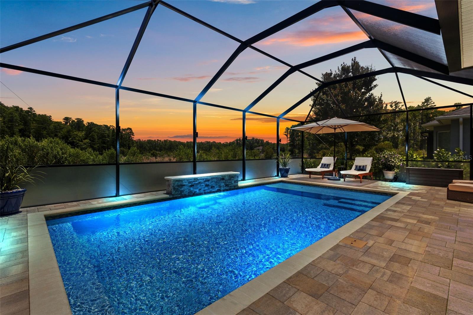 Pool with Custom lighting