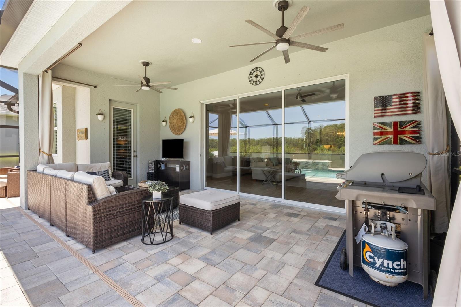 Pool/covered area